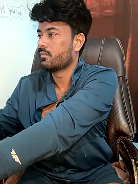 MeekBatgirl on StripChat