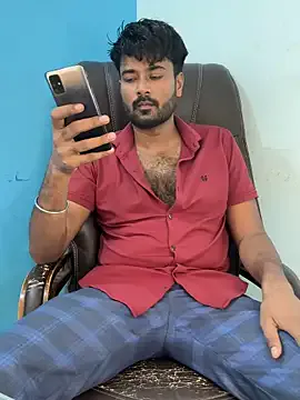 MeekBatgirl on StripChat 