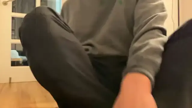 Men-esthe-Live — Group on StripChat