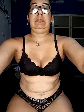MilfTentasion on StripChat