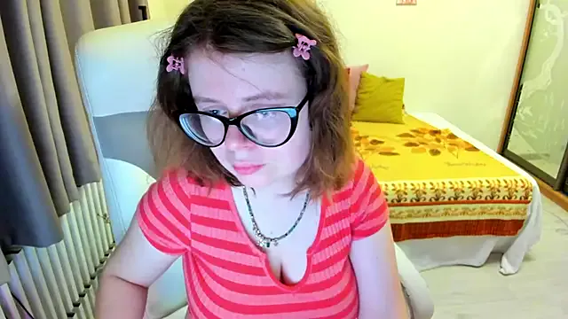 MilisaSweet777 on StripChat 