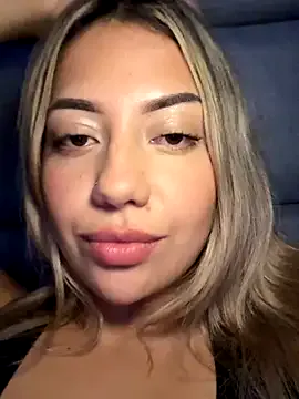 MissCat_ on StripChat 