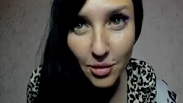 MissGulia on StripChat 