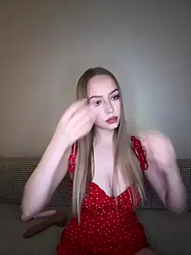 MissOyee on StripChat 