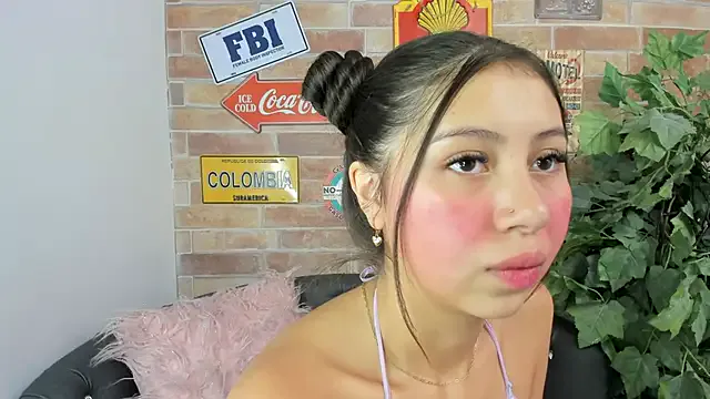 misss_luxury on StripChat 