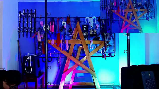 Misstresss_aurora_bdsm on StripChat 