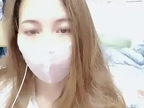 miumiu822 on StripChat 