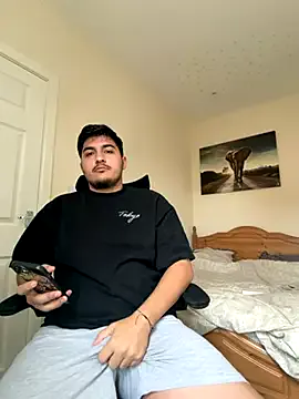 mixedcouplee69 on StripChat