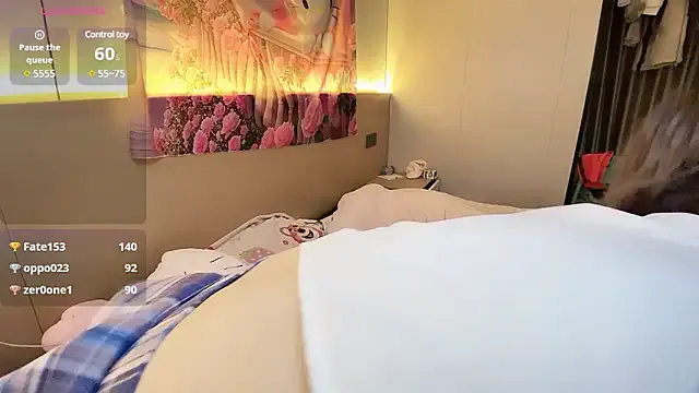 momo-2580 on StripChat 