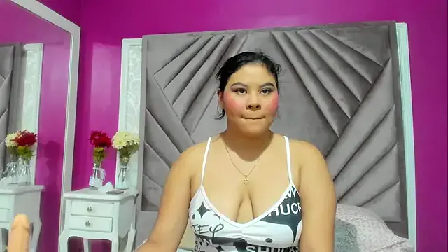 natasha_bigbooty on StripChat 