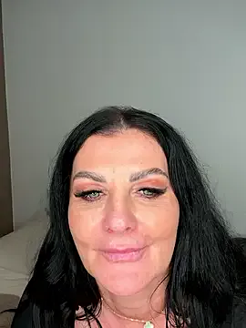 Nola_Luxx-offiziell on StripChat