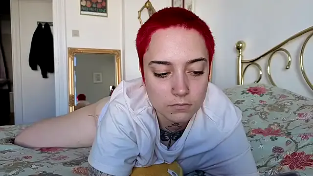 OllympeKaii on StripChat 