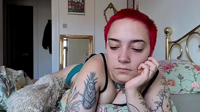 OllympeKaii on StripChat 