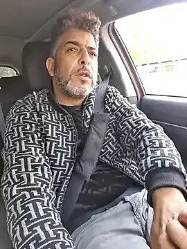 Omar_Grey on StripChat