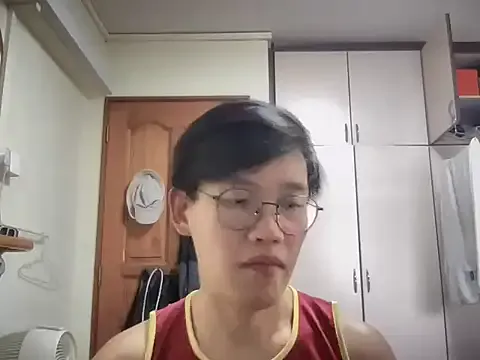 Passionatetwink2 on StripChat 