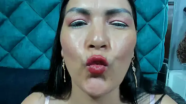 PENELOPELEWISs on StripChat 