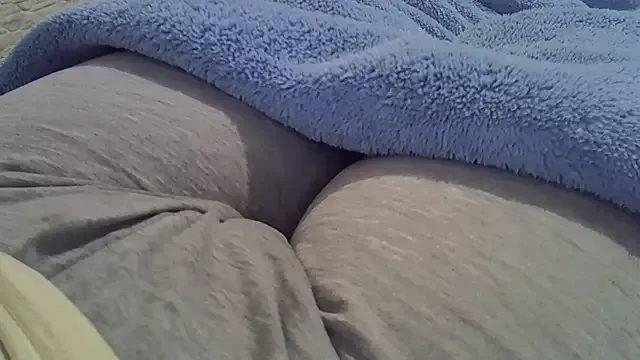 perescam — flash 50 tokens. see tip menu guys