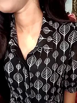 Queen_Pooja7 on StripChat 