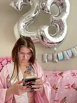 Riley_ray69 — Naked 15 min