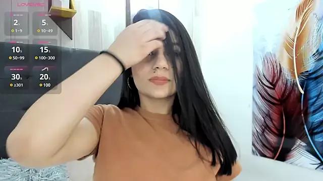 Sara_Johnsonn on StripChat 
