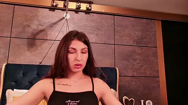 SashaBelle_ on StripChat 