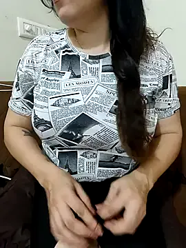 sassy_aly007 on StripChat 