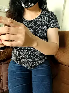 sassy_aly007 on StripChat 