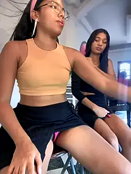 SheenaBrooke on StripChat 