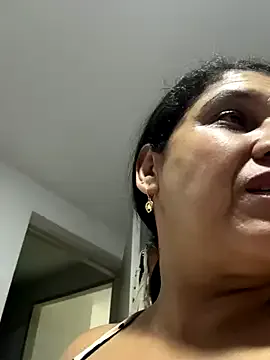 siri_duque — inserting fingers into the vagina