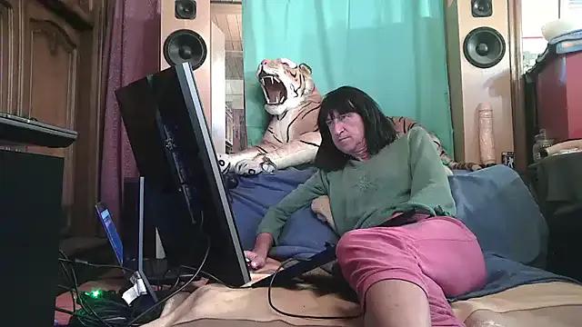 SissiDomination on StripChat 