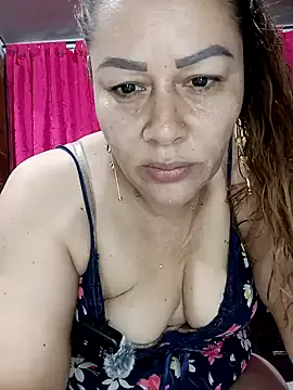 SluttyMilf79 — Dildo in pussy - plug in ass 