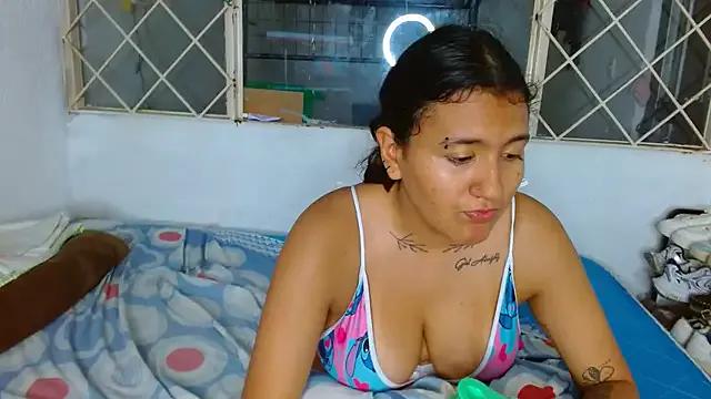 Soso_And_Esme on StripChat 