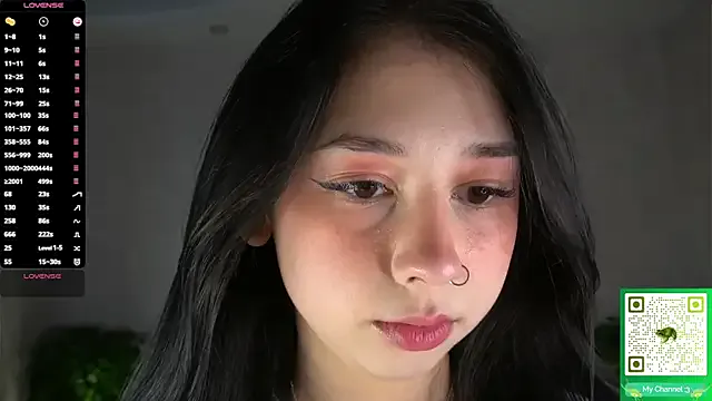 Sssonya on StripChat 