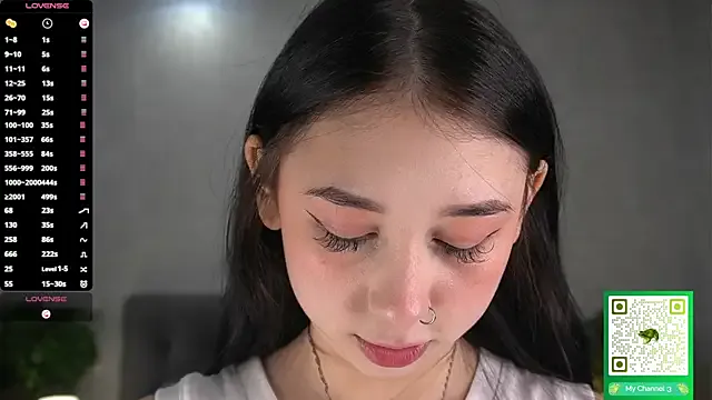 Sssonya on StripChat 