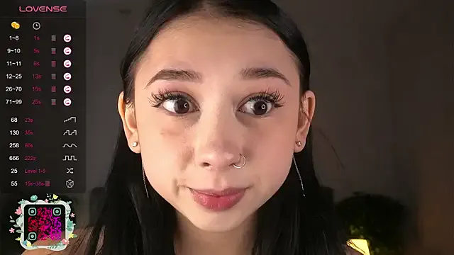 Sssonya on StripChat 