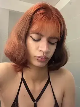 sukulaurens on StripChat 