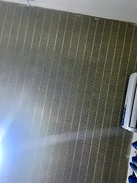 sweet1111 on StripChat 