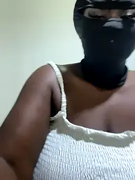 sweet1111 on StripChat 