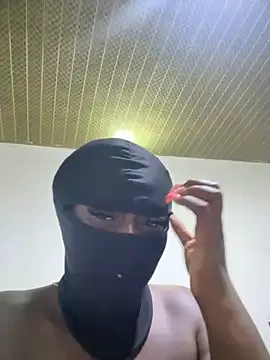 sweet1111 on StripChat 