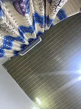 sweet1111 on StripChat 