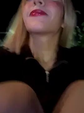 SweetBunnyGF on StripChat 