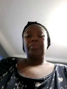 SWEETDOLLY29XX on StripChat 