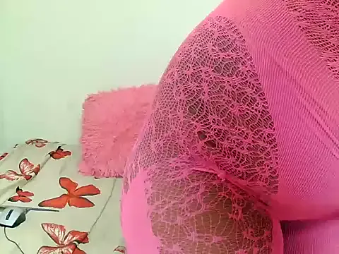 SweetSavage18 on StripChat 