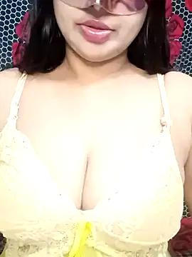 Sweety4u97 on StripChat 