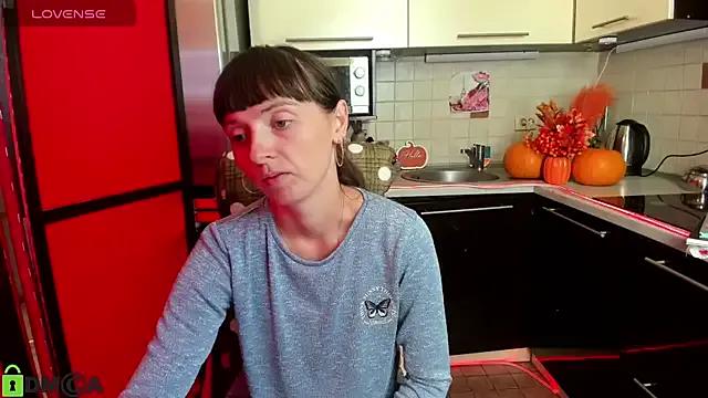 TayanaJons on StripChat