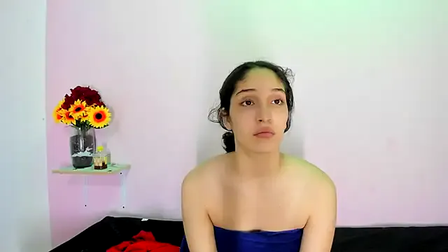 TeensNews18 on StripChat 