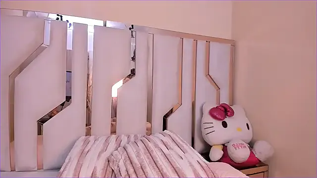 TifanyChill — Fuck machine