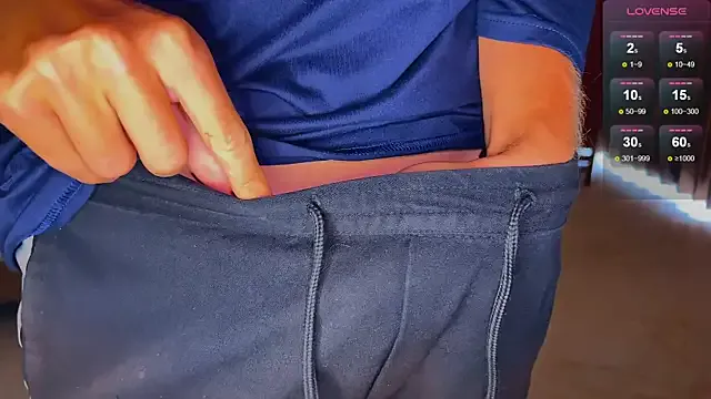 tommy_cumfinger on StripChat 