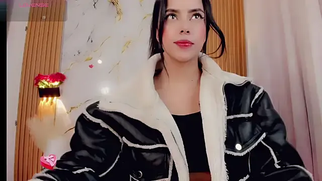 ValeriCardenas on StripChat