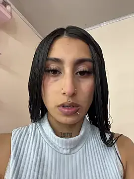 Violeet-Smith on StripChat